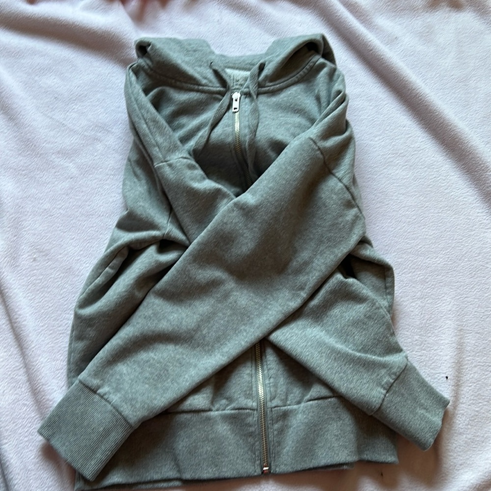 time and tru, medium, gray